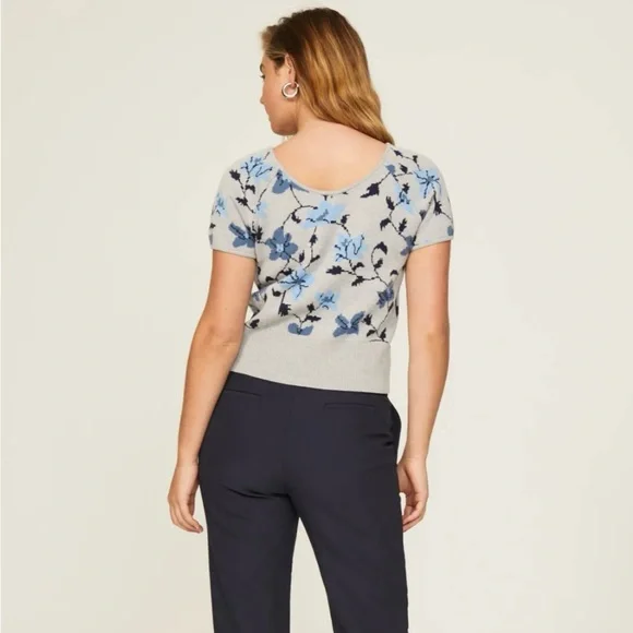 Club Monaco Floral Jacquard Sweater 100% Wool Size S - Picture 4 of 13